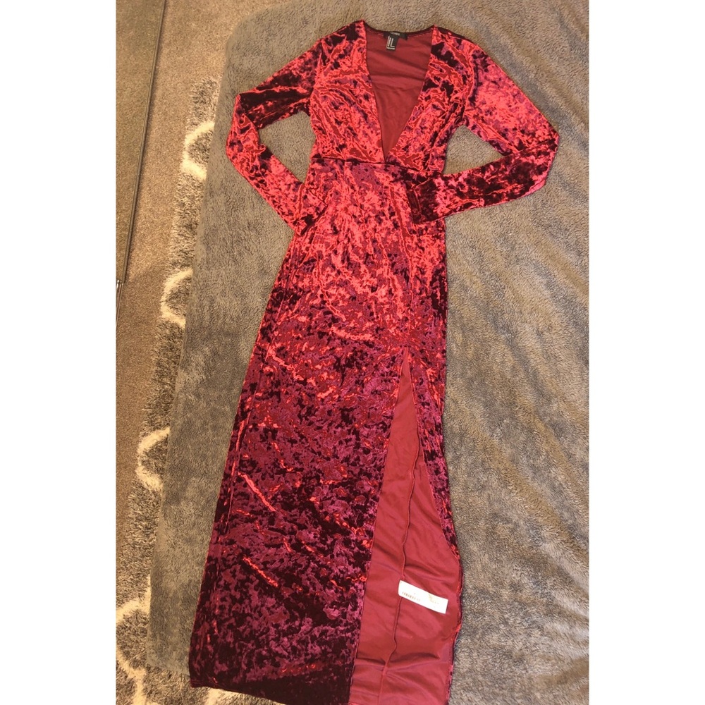 Forever21 — Burgundy Velvet Dress